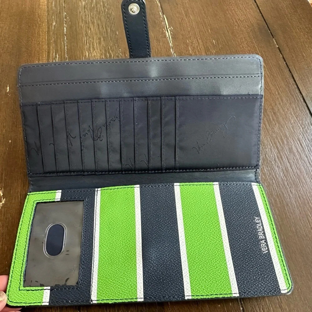NWOT Very Bradley wallet - Picture 6 of 10